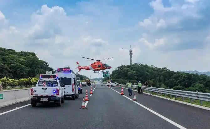 岳池高速公路汽车救援案例